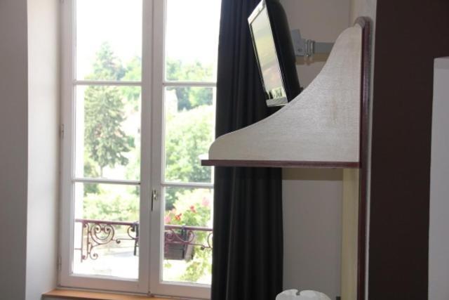Logis Hotel De France Restaurant Le Lucullus Montmorillon Zimmer foto